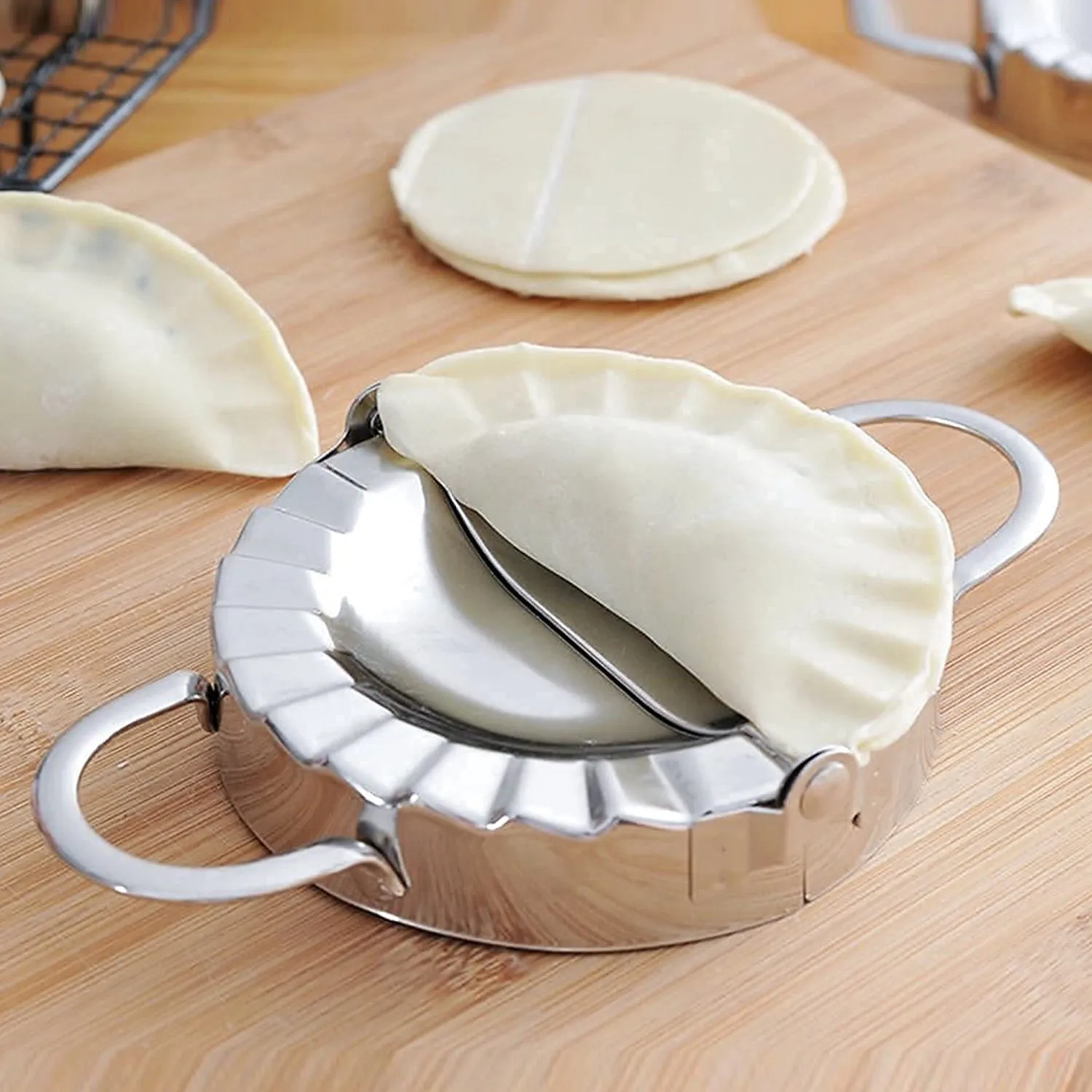 2219 Stainless Steel Dumpling Maker, Dough Cutter Pie Mold Tool.