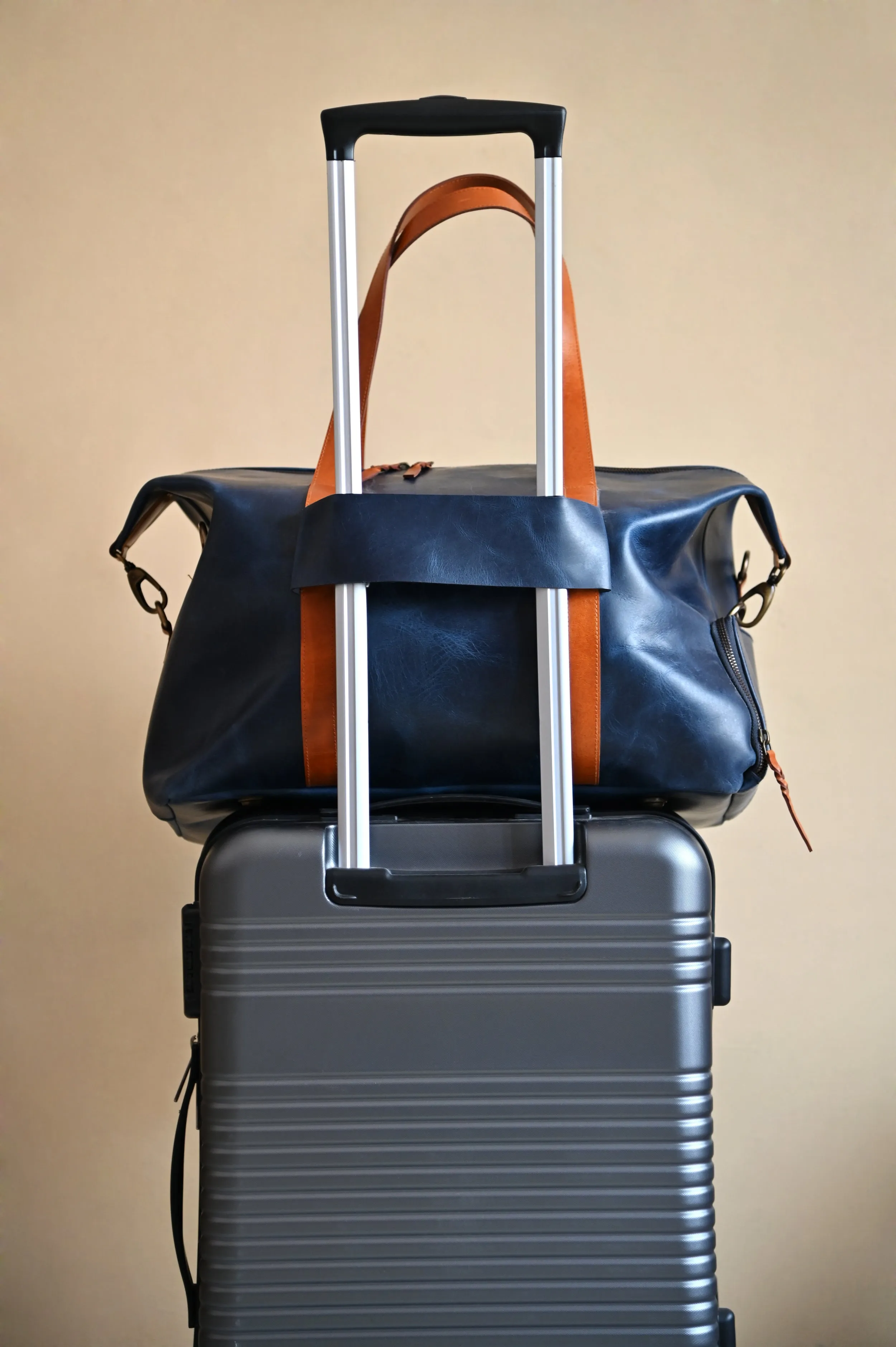 Discoverer Duffel Bag - Dark Green