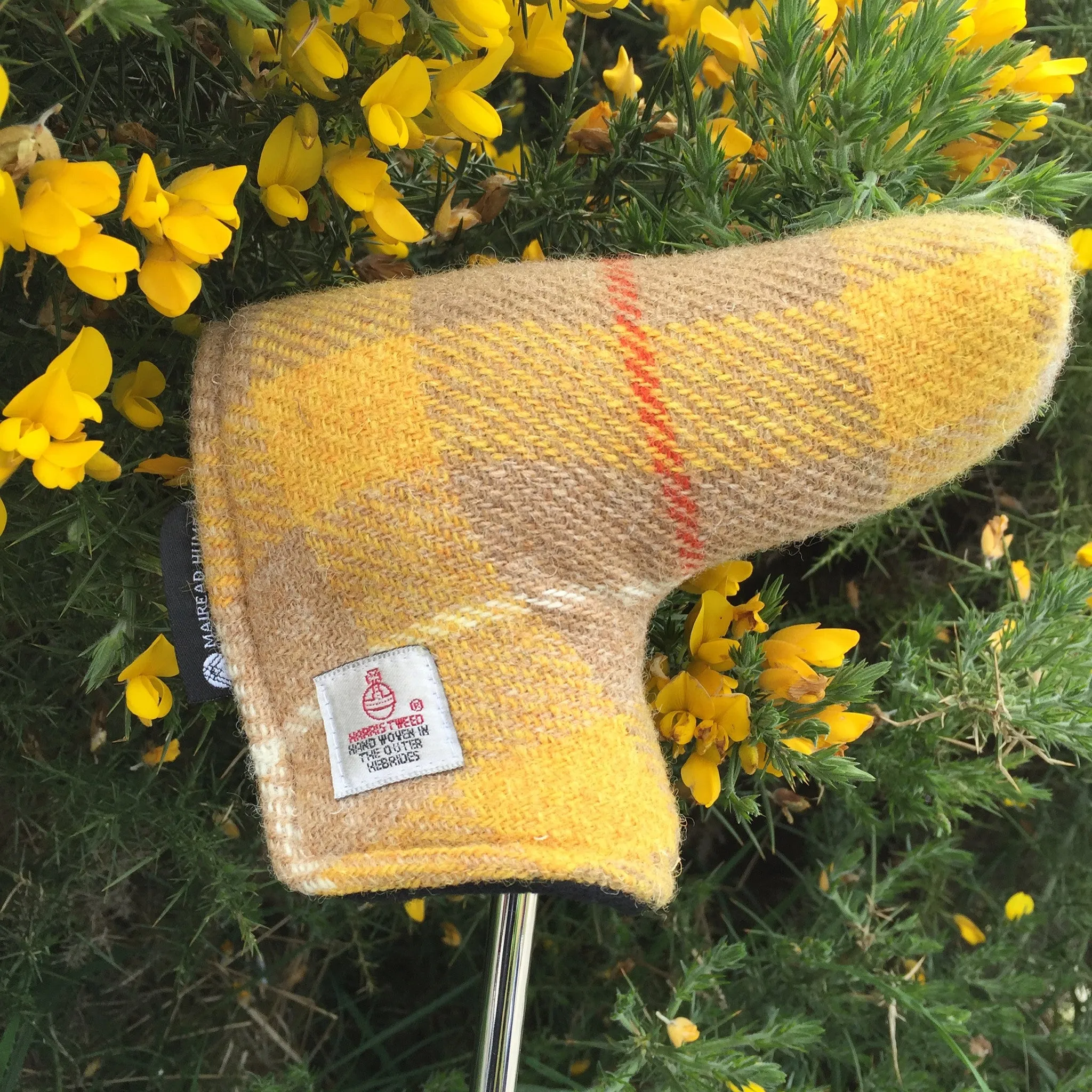 Golf Blade Putter Cover with Magnetic Closure in Harris Tweed®