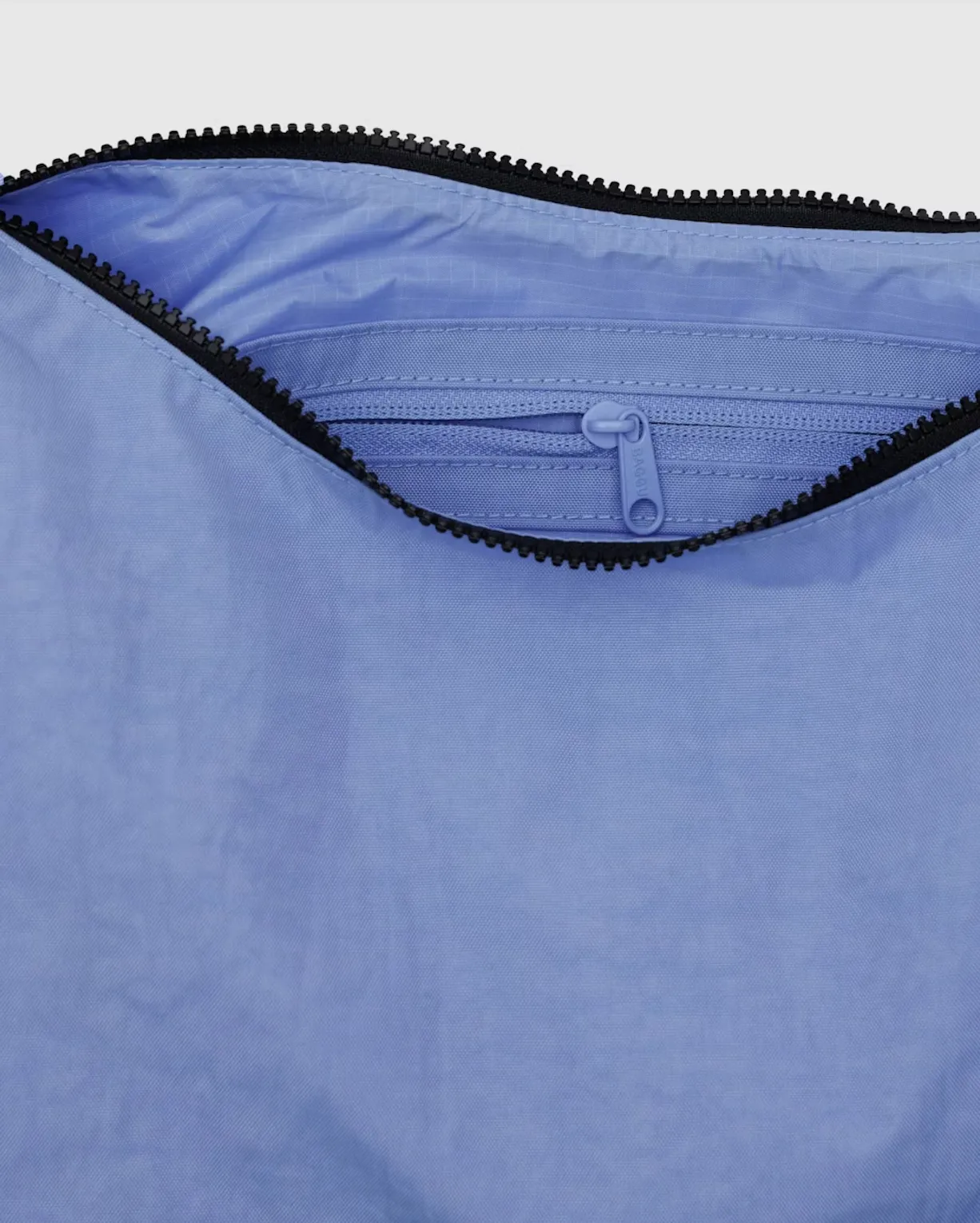 Medium Nylon Baggu Crescent Bag - Cornflower